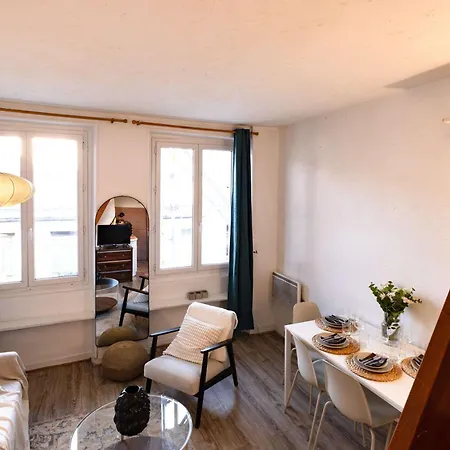Cozy Parisian Montorgueil