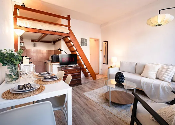 Cozy Parisian Montorgueil *