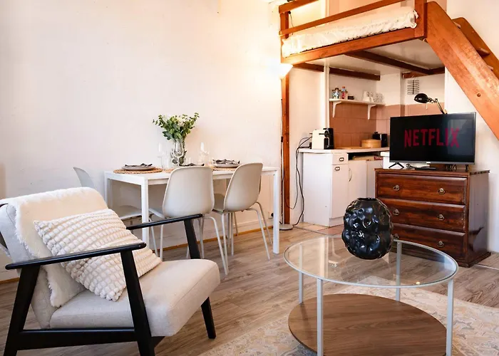 Cozy Parisian Montorgueil アパート *