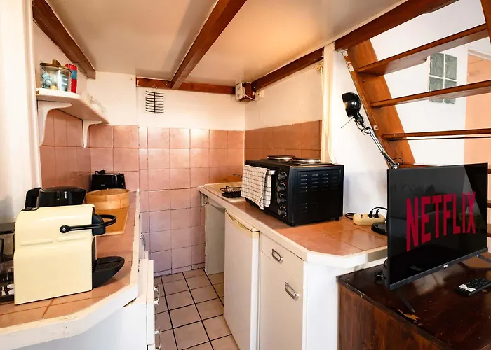 Cozy Parisian Montorgueil