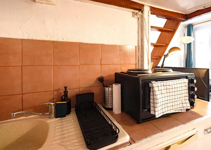 Cozy Parisian Montorgueil *