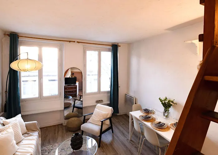 Cozy Parisian Montorgueil